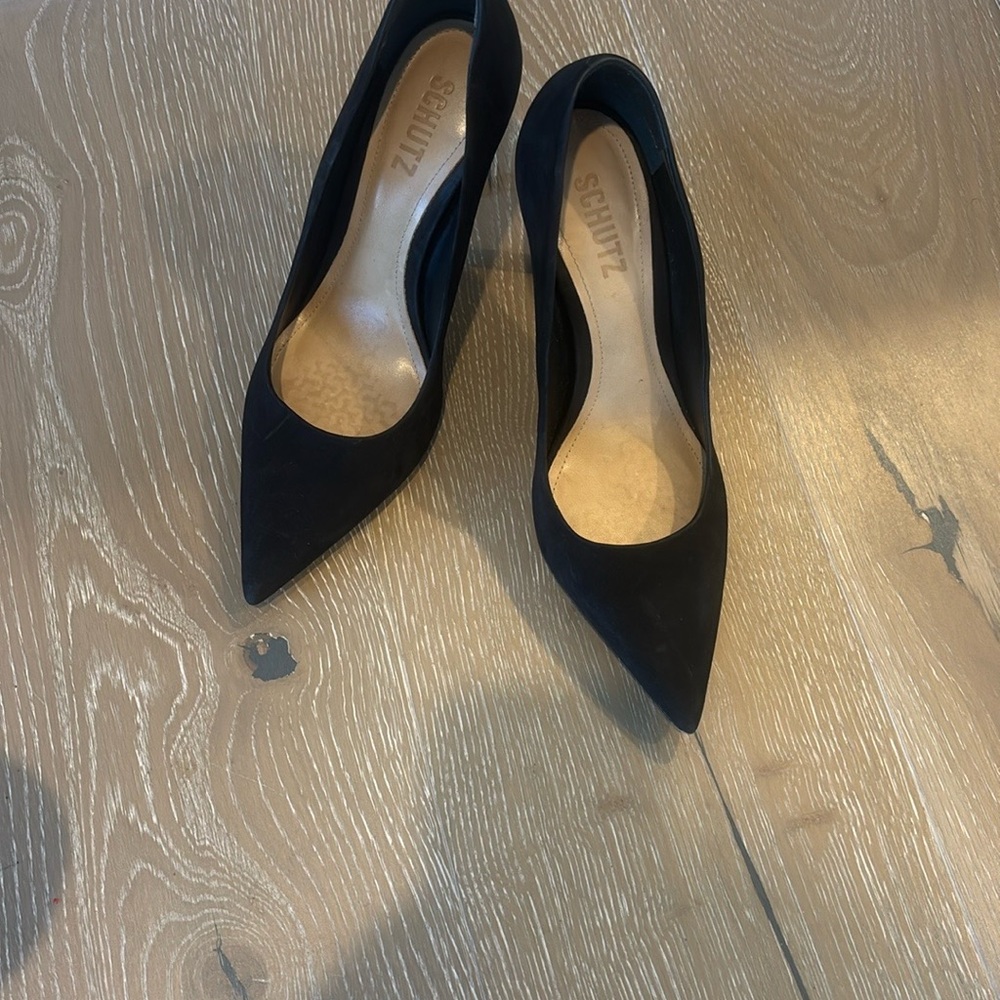SCHUTZ Black Heels with Pointed Toe and Stiletto Heel 7.5